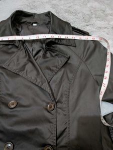 Classic Black trench coat -double breasted