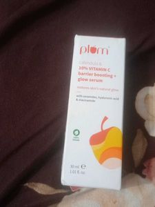 Plum 10% Vitamin C Glow Serum good for skin bright
