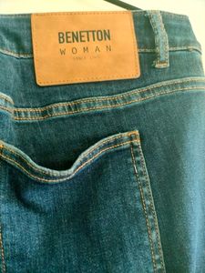 UNITED COLORS OF BENETTON BELL BOTTOM STYLE DENIM