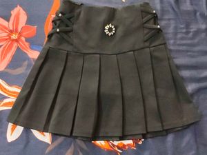 Black Pleated Skirt (Stretchable) With Top