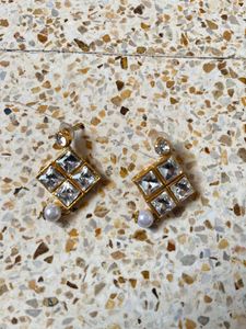 Diamond Pearls Earrings Mangtika