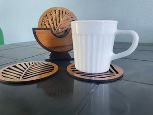 Leaf-Patterned Wooden Coaster Set