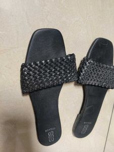 Chic Black Woven Slides
