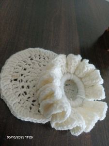 White Knitted Scrunchie