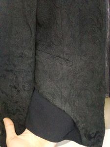 Black Jaket Floral Designed 💗