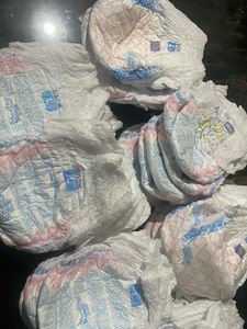 L Size Mamy Poko 34 Pcs