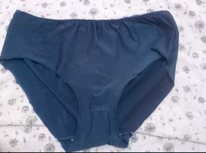 Set of 4 briefs