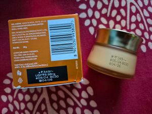 POND&#39;S Bright Beauty 1% Vit C E A Gel Creme