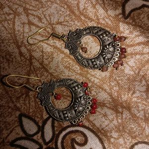 8 Traditional Earrings 1 Necklace