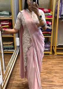 TRENDY PEACH SAREE💕