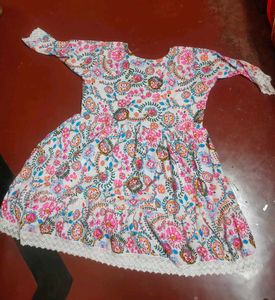 Floral Print top with Lace Trim