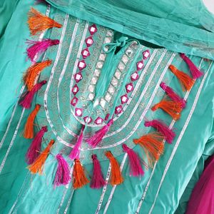 Ghota Laces Hanging Stitched New Suit