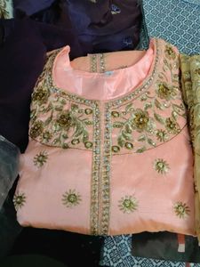 4. color available Elegant Ethnic Kurta Set