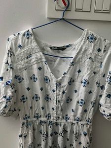 Cute White &amp; Blue Print Dress