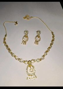 18 Carat gold plated Jewellery Set