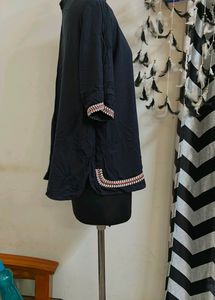 Vaak Plus Size Top