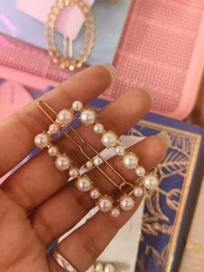 Pearl Hair Clips