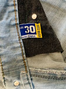 Light Wash Wide Leg Denim Jeans – Size 30