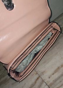 SALE smart Sling Bag🆕