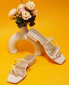 Flat Sandal