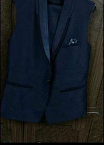 Elegant Blue Waistcoat With Pant