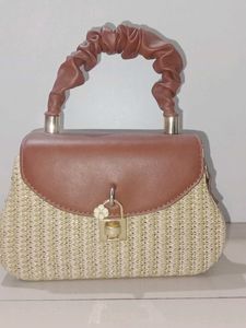 Retro Straw Satchel
