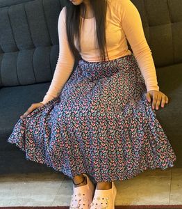 Floral Printed Pleated Skirt