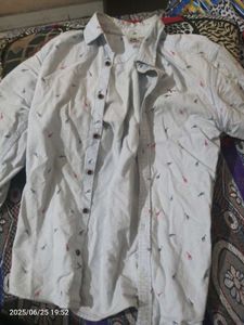 Patterned Men&#39;s Shirt