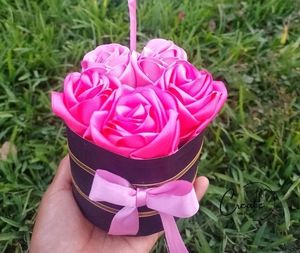 3 - 4 Rose Combo Boquet