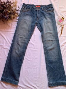 Mid Waist Jean