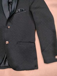 🆕Black Shinning Designer Blazer With Freebie 🆕