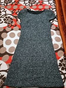Women Sliver Metalic Bodycone Dress