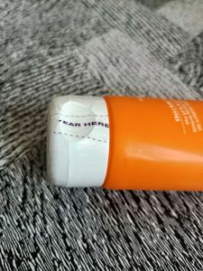Dot &amp; Key Mango Detan Gel Face Wash - 100 ML