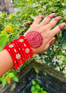 Red Embellished Bangles Kundan