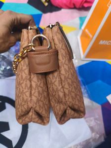 Michael Kors Crossbody Bag