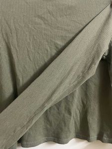 Olive Green Ribbed V-Neck Long Sleeve Crop Top – H
