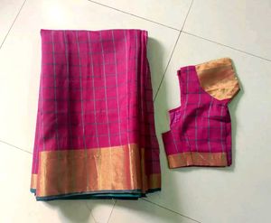 Simple Cheks Saree