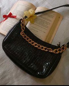 BLACK HOBO BAG