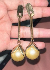 Any One Pair Of Earrings In 99 RUPEES