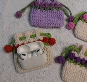 Tulip Crochet  Drawstring Pouch