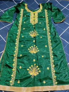 Hariyali Suit Set With Palazzo