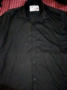 Black shirt  (M SIZE)