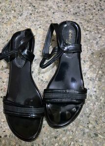 Black Color Heels Sandal Size 6