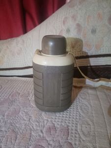 Hot And Cold Water Storage Bottle