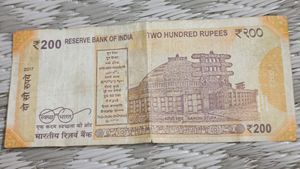 Rare 007 Series 200 Rs. Note