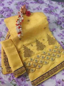 Elegant Embroidered Saree🌹❤