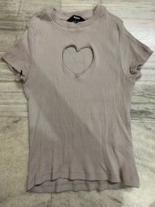 Heart Cut Out Detail Crop Top