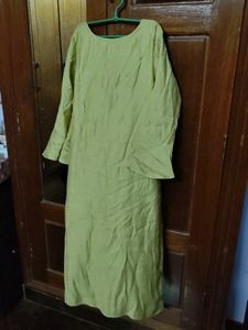 Elegant Green Embroidered Kurta