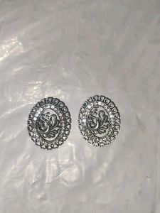 Antique Peacock Stud Earrings🦚