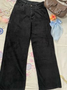 Black Corduroy Baggy Jeans ★